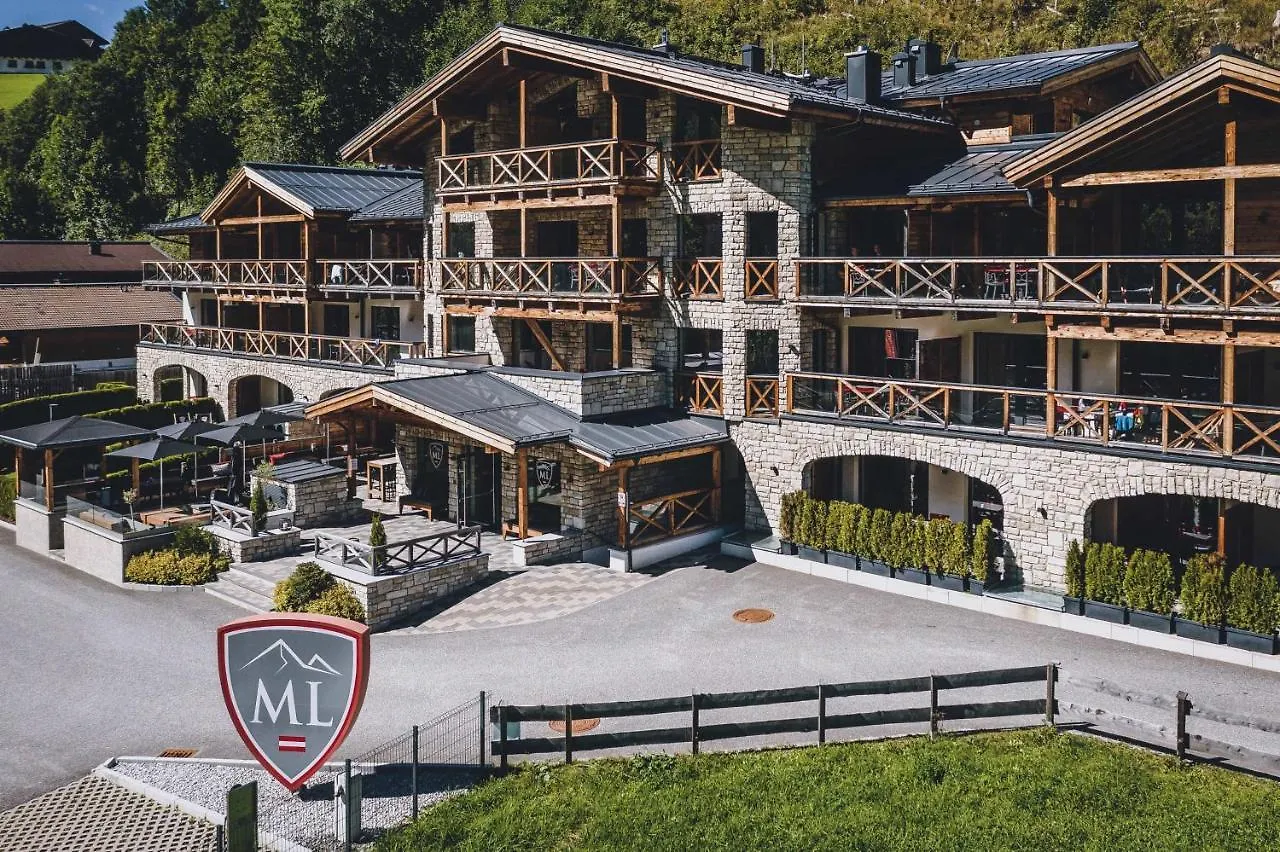 **** Aparthotel Avenida Mountain Lodges Saalbach Oostenrijk