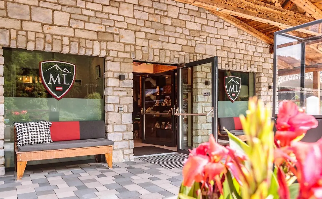 Avenida Mountain Lodges Saalbach Aparthotel