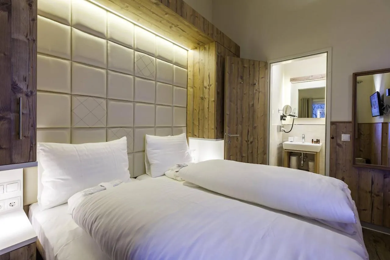 Avenida Mountain Lodges Saalbach Austria