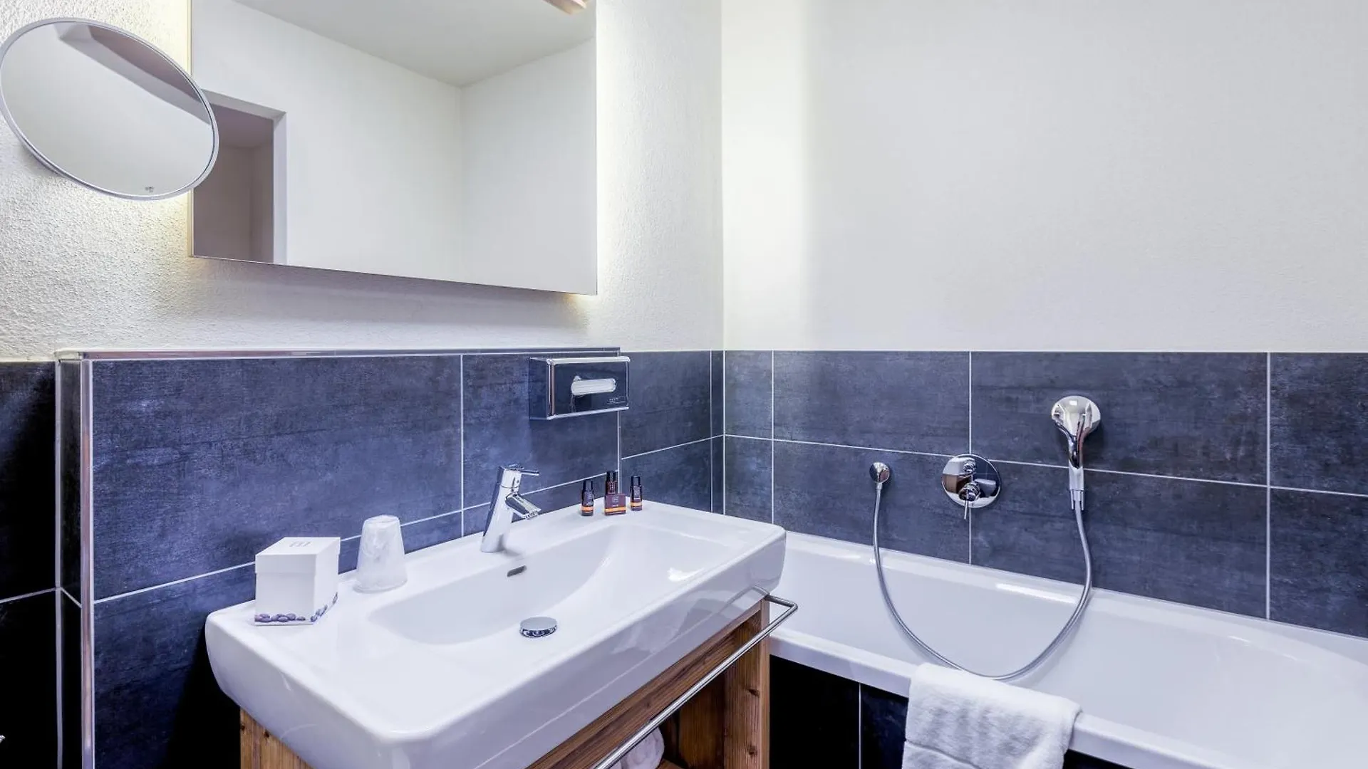 **** Aparthotel Avenida Mountain Lodges Saalbach Austria